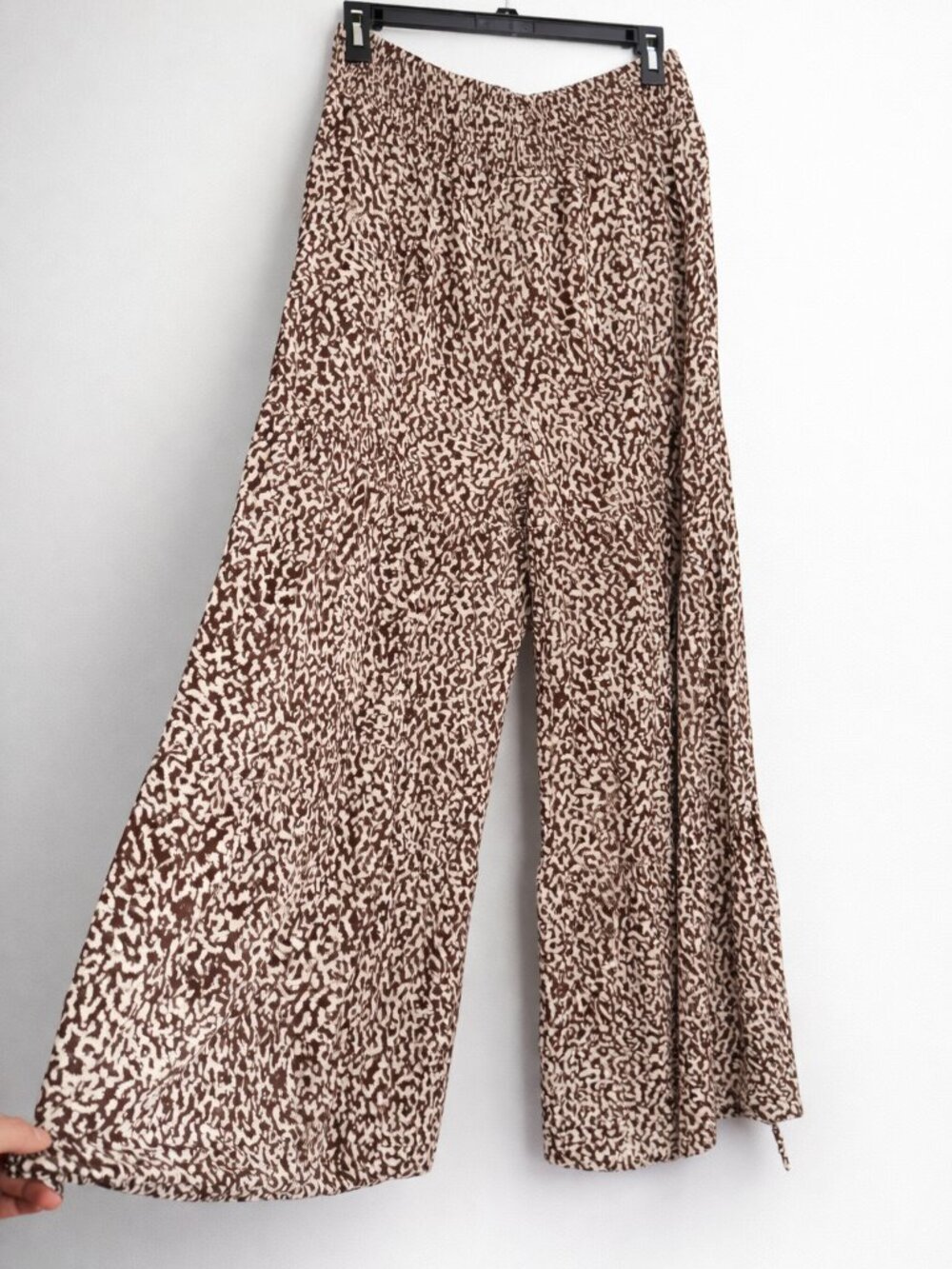 Light Breezy Airy Extreme Flare Leg Palazzo All Over Print Tiered Jogger Pants - Picture 6 of 11